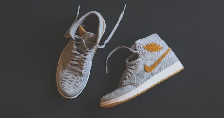 รองเท้าแตะนุ่มใส่สบายเหมาะสำหรับเทศกาลสงกรานต์ เดินเล่นเล่นน้ำไม่เมื่อยเท้า